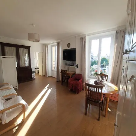 Homestay szállás Ghis Lotus Cannes